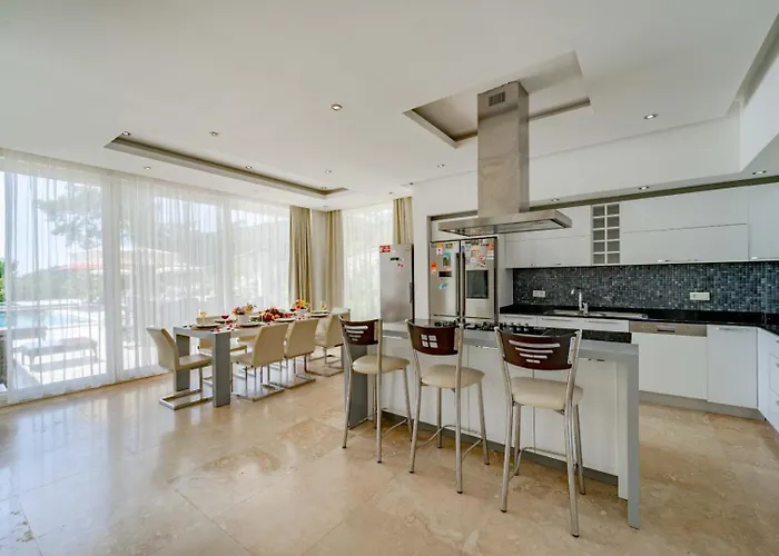 Castle Islamlar Villa *