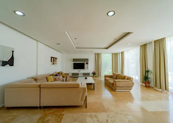 Castle Islamlar Βίλα *